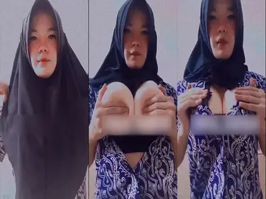 Bokep Jilbab Ukhti Nabilah Remas Dada Sendiri poster