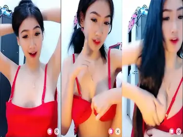 Bokep Live Awcece Sugarlive Pamer Puting Toket poster