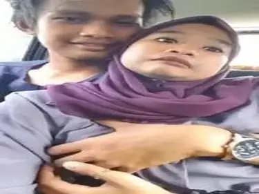 Sejoli Kekasih Bersetubuh Di Dalam Taksi Sepi poster