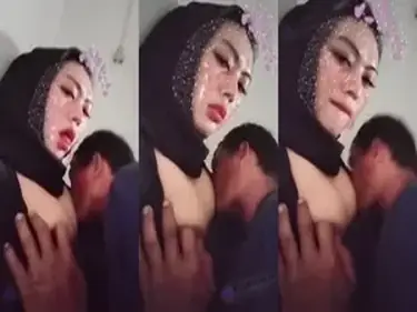 Tukang Rongsok Nenen Susu Ukhti Spek Bidadari poster